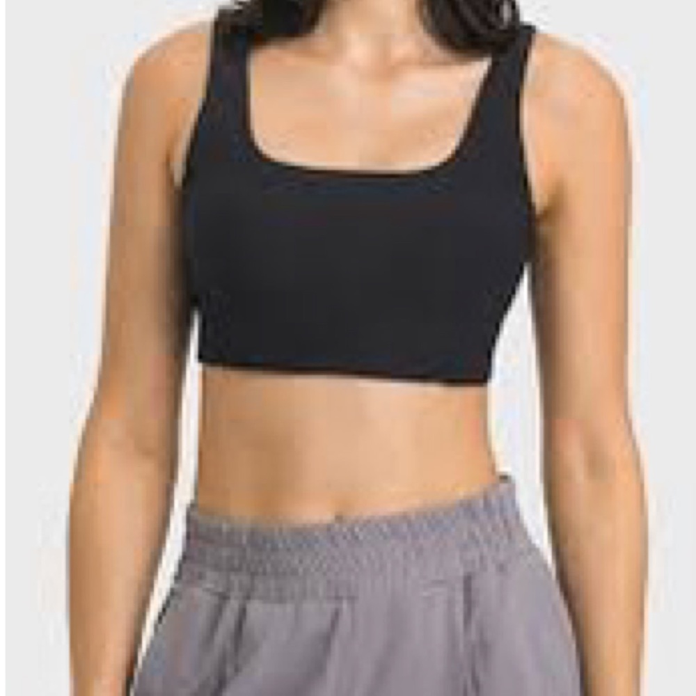 Aritzia TNA Black Squared Neck Ribbed Sports Bra